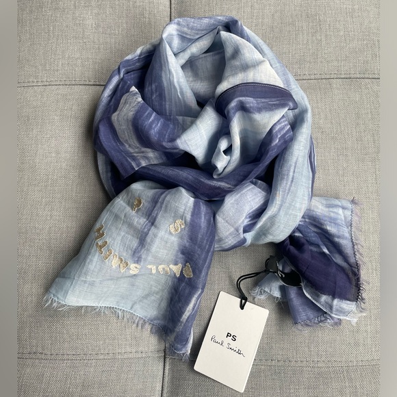 **SOLD**Paul Smith Brand New Unisex Scarf - Picture 2 of 7